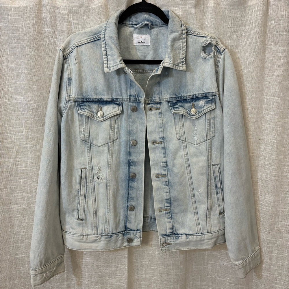 Men’s True Craft Lightwash Distressed Denim Jacket, 100% Cotton, Size M / Medium